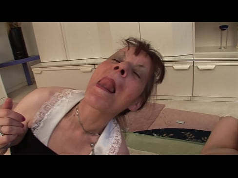 ❤️ Zwei Großmütter und ein Großvater haben einen Dreier ❌ Porno bei uns ️❤